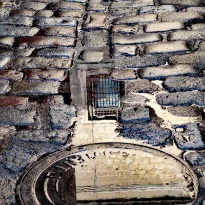 El ojo de la Calle Almenas - JAVIER LEÓN COTARELO